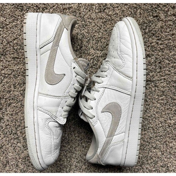 Nike Air Jordan 1 Low Neutral Grey Size 9.5 Women's (Size 8 Men's) - Picture 6 of 9
